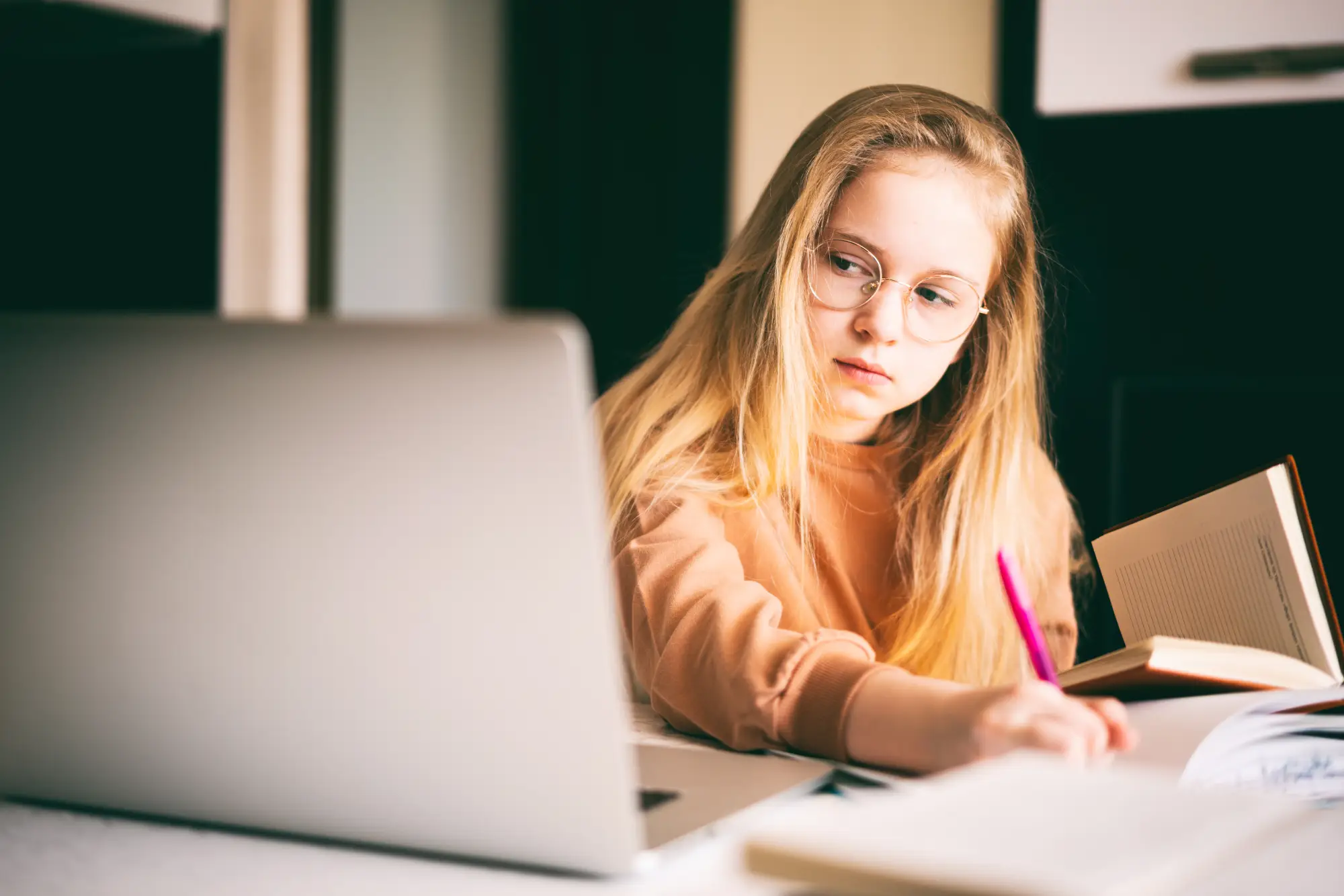 slowing the progression of myopia